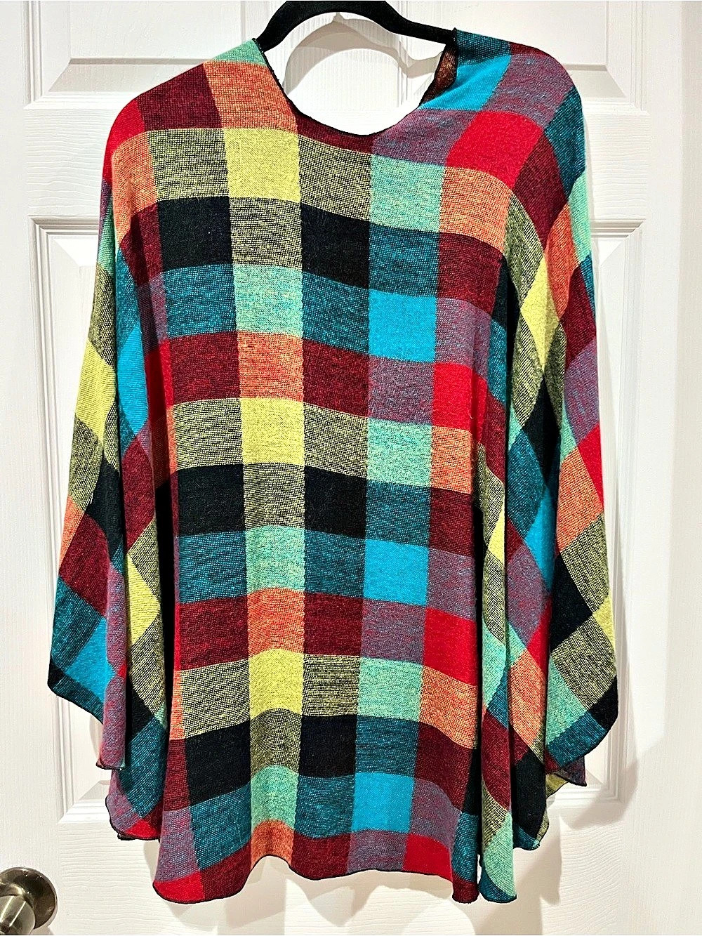 Women's One Size Fits Most 100% Cashmere Multicolor Plaid Tie-Front Shawl/Wrap